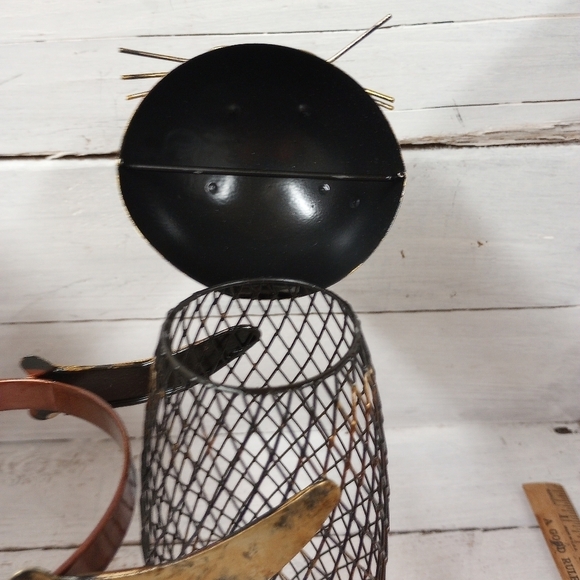 Collectible Metal Kitty Cat Wine Bottle Holder Cork Storage Vino Cage. - Picture 4 of 9